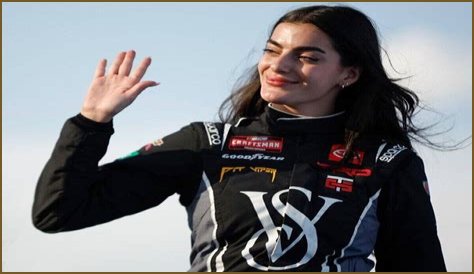 Cami Elliott: A Rising Star In The World Of Art And Design